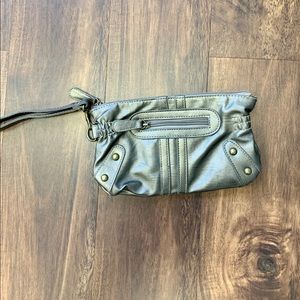 Kirra Wristlet